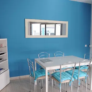https://surfintrip-academycamp.in-canary-islands.com