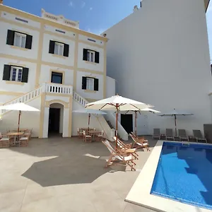 https://hotel-maison-carree.balearic-islands.net
