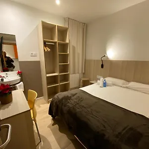 https://hostal-conde-guell.top-hotels-tarragona.com