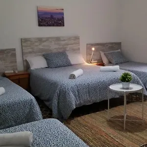 https://v-barcelona-hostal.topbarcelonahotels.com