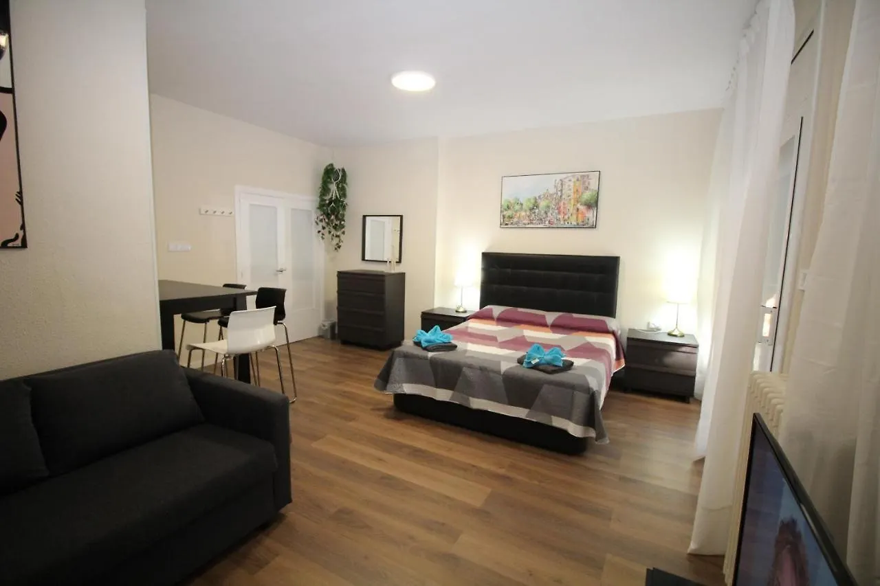 Urgel Habitaciones Barcelona 0*,  Spain